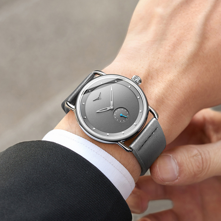 Relógio Clássico Minimalista