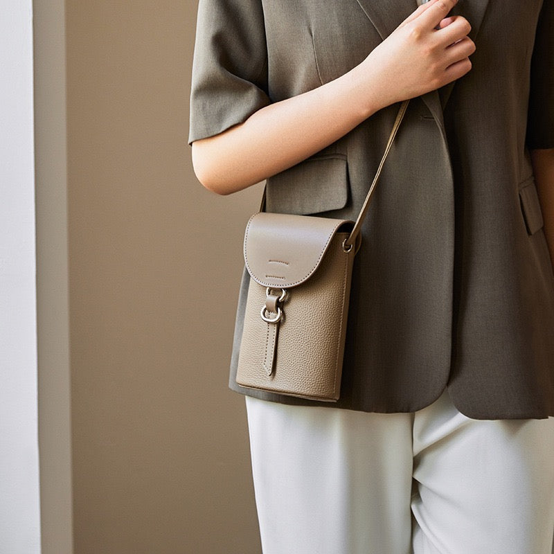 Bolsa de Telefone Mini Transversal em Couro Legítimo