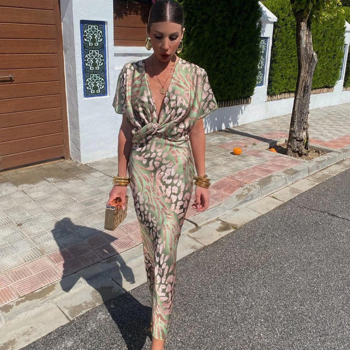 Kelsey - Vestido longo com decote em V e detalhe torcido